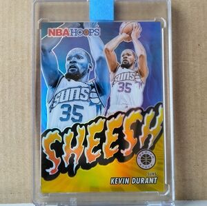 🏀🏆Kevin Durant "Gold Premium Stock - 07/10 Insert" Card🏆🏀